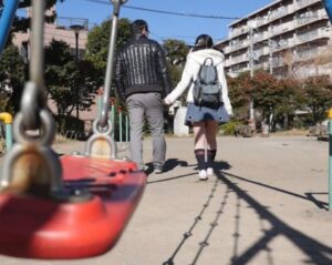 澄川鮎｜家出少女×調教強姦｜気弱なひよこ幼女に声をかけて騙して自宅に連れ込むおじさん。生チンポぶち込んで・・・