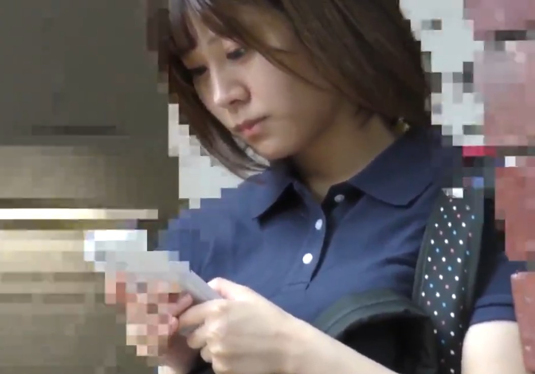 ひよこ少女×電車痴漢×逆さ盗撮｜駅ホームでクソ可愛いJKをストーキングして、車内で肉棒挿入ずぼずぼ凌辱するｗ