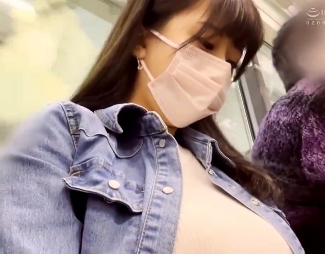 爆乳娘×粘着ストーキング×睡姦｜電車で美女を盗撮した後も尾行して自宅を突き止め不法侵入。クロロホルムで眠らせ・・・