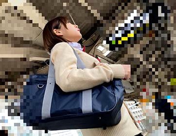 ガチ本物痴漢？×盗撮｜通学ひよこ少女たちを、車内で犯した男。犯行過程を撮影したレイプ動画